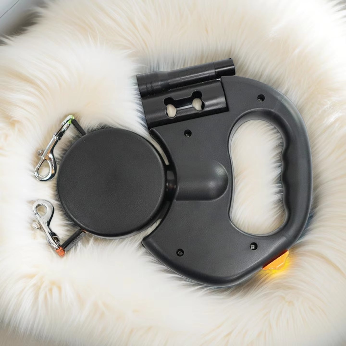 Retractable Dual Dog Leash with LED Light, 360-Degree Swivel, No-Tangle Design, Independent Braking System, and 3M Reflective Leads